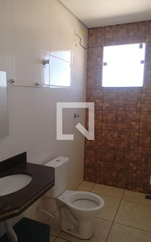 Casa à venda com 300m², 12 quartos e 5 vagas Casa à venda com 300m², 12 quartos e 5 vagasApartamento 1