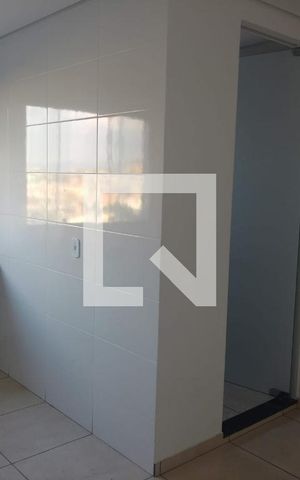 Casa à venda com 300m², 12 quartos e 5 vagas Casa à venda com 300m², 12 quartos e 5 vagasApartamento 3