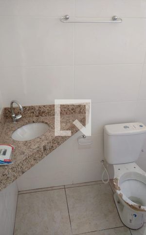Casa à venda com 300m², 12 quartos e 5 vagas Casa à venda com 300m², 12 quartos e 5 vagasApartamento 3