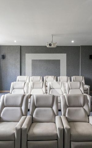 Apartamento para alugar com 43m², 1 quarto e 1 vaga Apartamento para alugar com 43m², 1 quarto e 1 vagaÁrea Comum - Cinema