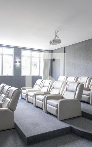 Apartamento para alugar com 43m², 1 quarto e 1 vaga Apartamento para alugar com 43m², 1 quarto e 1 vagaÁrea Comum - Cinema