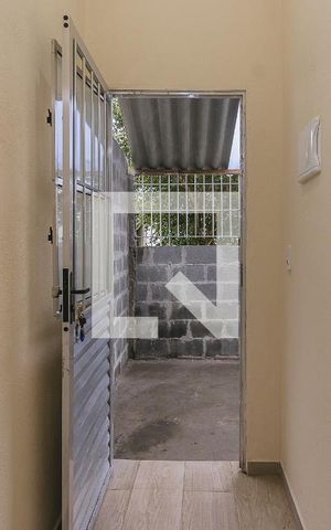 Studio para alugar com 18m², 1 quarto e sem vaga Studio para alugar com 18m², 1 quarto e sem vagaEntrada