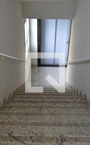 Apartamento à venda com 119m², 3 quartos e 1 vagaEscadas