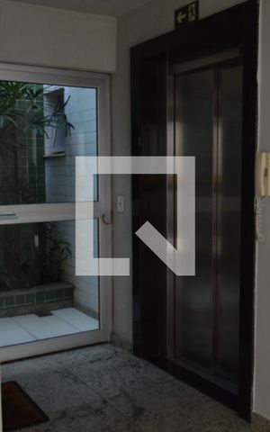 Apartamento à venda com 119m², 3 quartos e 1 vagaElevador