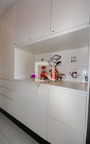 Apartamento à venda com 55m², 2 quartos e 1 vagaCozinha - Armários