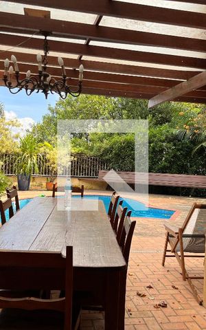 Casa à venda com 460m², 4 quartos e 4 vagasChurrasqueira