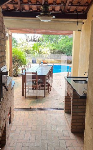 Casa à venda com 460m², 4 quartos e 4 vagasChurrasqueira