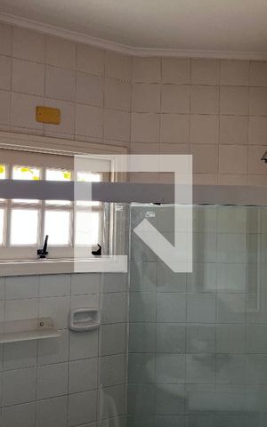 Casa à venda com 460m², 4 quartos e 4 vagasBanheiro 02