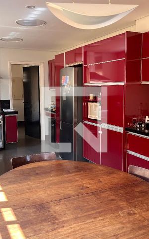Casa à venda com 460m², 4 quartos e 4 vagasCozinha