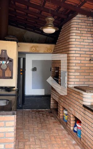 Casa à venda com 460m², 4 quartos e 4 vagasChurrasqueira