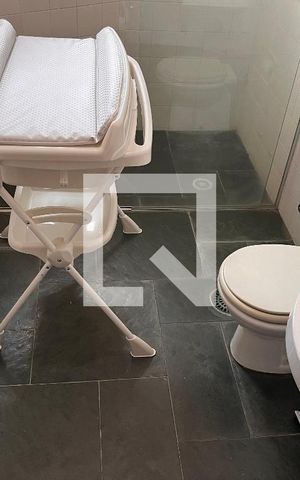 Casa à venda com 460m², 4 quartos e 4 vagasBanheiro 02