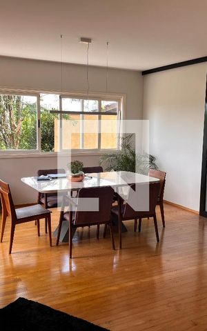 Casa à venda com 460m², 4 quartos e 4 vagasSala de jantar