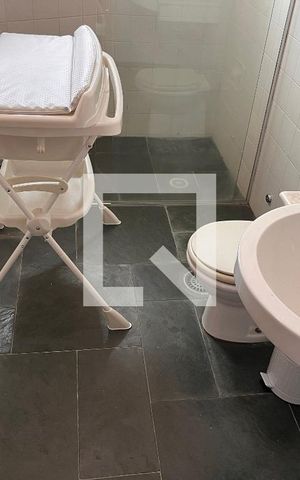 Casa à venda com 460m², 4 quartos e 4 vagasBanheiro 02