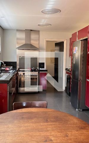 Casa à venda com 460m², 4 quartos e 4 vagasCozinha