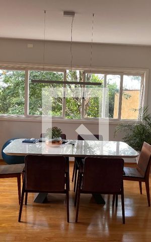Casa à venda com 460m², 4 quartos e 4 vagasSala de jantar