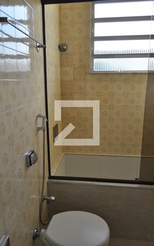 Casa para alugar com 180m², 4 quartos e 1 vagaBanheiro 