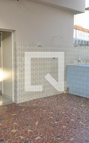 Casa para alugar com 180m², 4 quartos e 1 vagaÁrea externa 