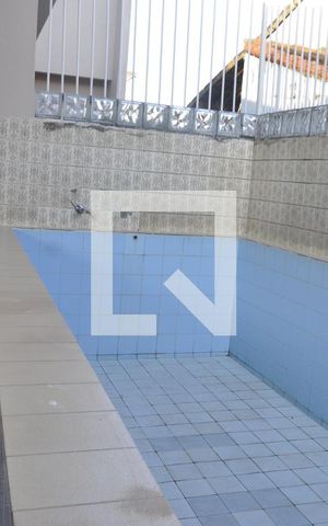 Casa para alugar com 180m², 4 quartos e 1 vagaÁrea externa 