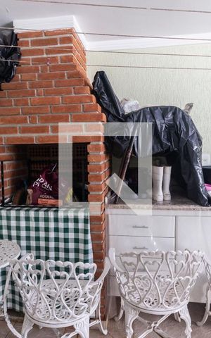 Casa de condomínio à venda com 289m², 3 quartos e 4 vagas Casa de condomínio à venda com 289m², 3 quartos e 4 vagasChurrasqueira
