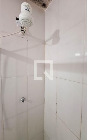 Casa para alugar com 70m², 1 quarto e sem vaga Casa para alugar com 70m², 1 quarto e sem vagaBanheiro