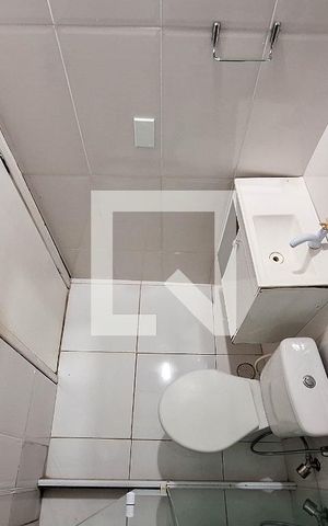 Casa para alugar com 70m², 1 quarto e sem vaga Casa para alugar com 70m², 1 quarto e sem vagaBanheiro