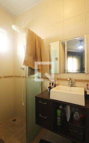 Casa à venda com 350m², 3 quartos e 5 vagasSuíte 1- Banheiro do Quarto 1
