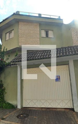 Casa à venda com 350m², 3 quartos e 5 vagasFachada