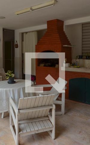 Casa à venda com 500m², 7 quartos e 6 vagas Casa à venda com 500m², 7 quartos e 6 vagasVaranda gourmet