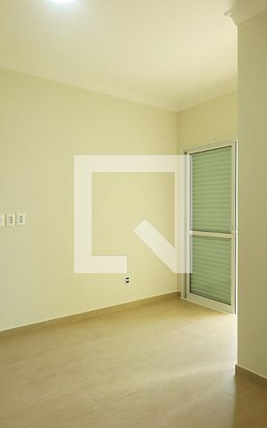 Apartamento à venda com 77m², 2 quartos e 1 vagaSuíte - Quarto 1