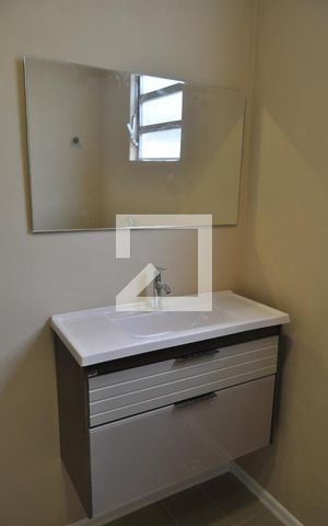 Apartamento à venda com 70m², 2 quartos e sem vagaBanheiro