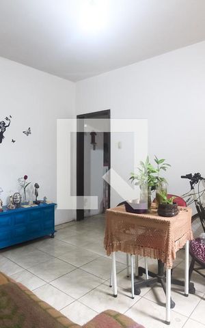 Apartamento à venda com 77m², 2 quartos e sem vaga Apartamento à venda com 77m², 2 quartos e sem vagaSala