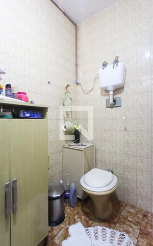 Apartamento à venda com 77m², 2 quartos e sem vaga Apartamento à venda com 77m², 2 quartos e sem vagaBanheiro