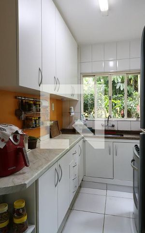 Casa para alugar com 248m², 5 quartos e 4 vagasCozinha