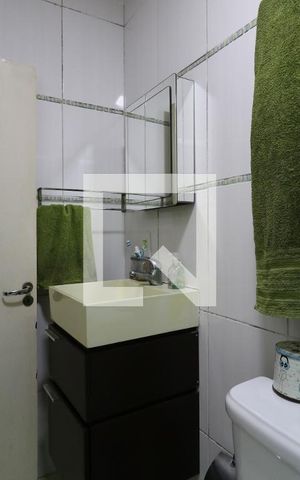 Casa para alugar com 248m², 5 quartos e 4 vagasBanheiro da Suíte 2