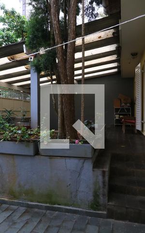 Casa para alugar com 248m², 5 quartos e 4 vagasQuintal