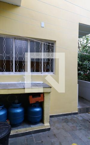 Casa para alugar com 248m², 5 quartos e 4 vagasQuintal