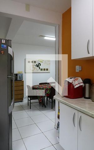 Casa para alugar com 248m², 5 quartos e 4 vagasCozinha