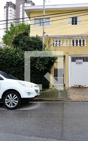 Casa para alugar com 248m², 5 quartos e 4 vagasFachada