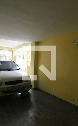 Casa para alugar com 248m², 5 quartos e 4 vagasGaragem - Rua Xingu
