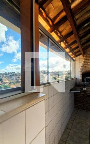 Apartamento à venda com 156m², 4 quartos e 2 vagas Apartamento à venda com 156m², 4 quartos e 2 vagasVaranda