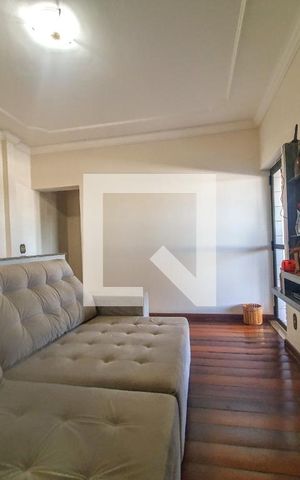 Apartamento à venda com 156m², 4 quartos e 2 vagas Apartamento à venda com 156m², 4 quartos e 2 vagasSala de TV