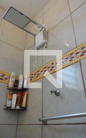 Casa à venda com 580m², 2 quartos e 6 vagasBanheiro Corredor