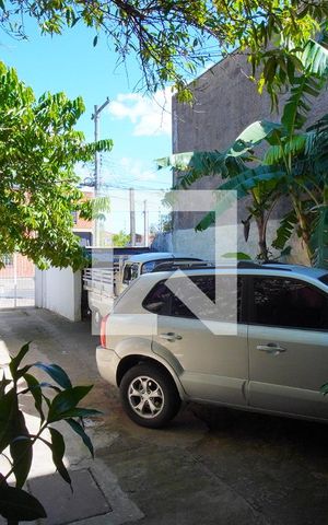 Casa à venda com 580m², 2 quartos e 6 vagasPátio frontal