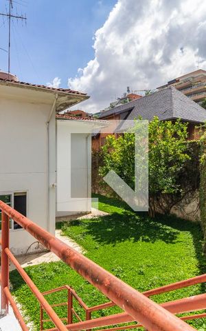 Casa à venda com 568m², 4 quartos e 4 vagasQuintal