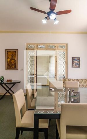 Casa à venda com 568m², 4 quartos e 4 vagasSala