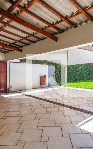 Casa à venda com 568m², 4 quartos e 4 vagasGaragem