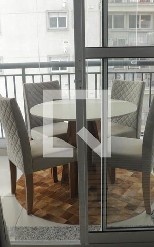 Apartamento para alugar com 34m², 1 quarto e sem vagaSacada