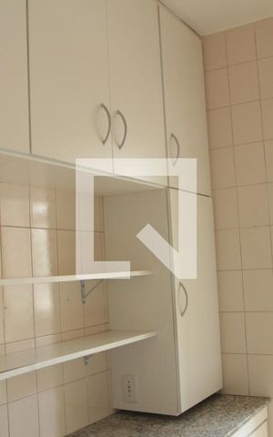 Apartamento para alugar com 55m², 2 quartos e 1 vagaCozinha 
