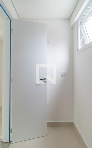 Apartamento à venda com 157m², 2 quartos e 1 vagaBanheiro da Suíte