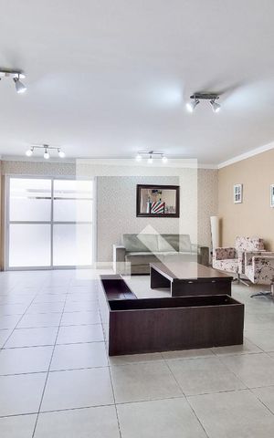 Apartamento para alugar com 64m², 2 quartos e 1 vagaÁrea comum - Salão de festas